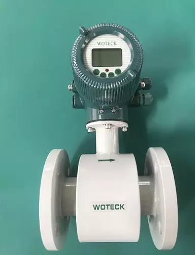 Đồng hồ đo nước điện từ Woteck